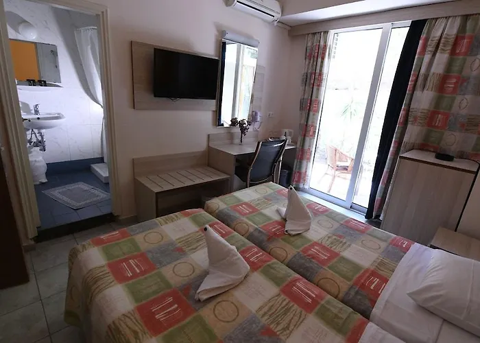Otel Pearl 2*