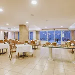 فندق Pearl 2*