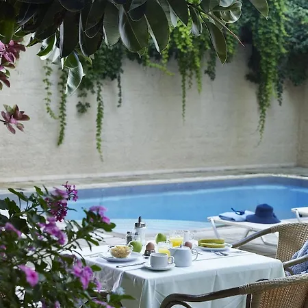 Pearl מלון עיר רודוס